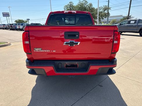 Used 2018 Chevrolet Colorado Z71 RWD image 6