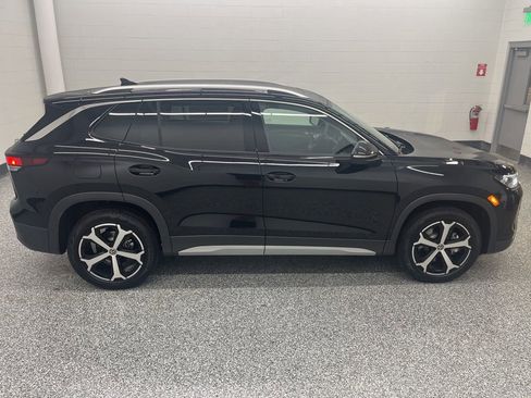New 2026 Volkswagen Tiguan SE AWD/4WD image 8