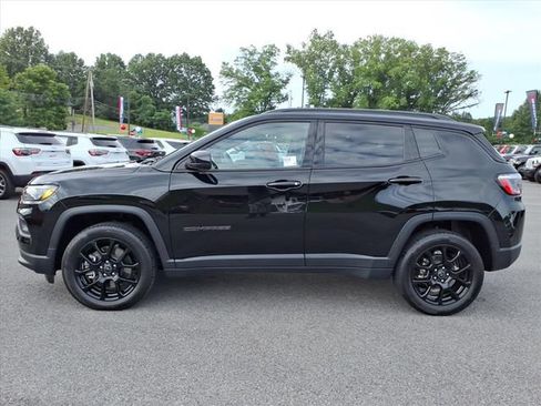 Used 2026 Jeep Compass Latitude AWD/4WD image 20