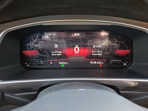 Certified 2023 Volkswagen Tiguan SE R-Line image 20