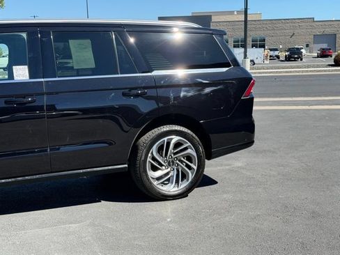Used 2025 Lincoln Navigator Reserve AWD/4WD image 47