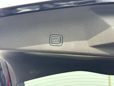 Used 2016 Cadillac SRX Performance w/ Driver Awareness Package image 12