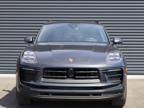 Certified 2023 Porsche Macan AWD/4WD image 7