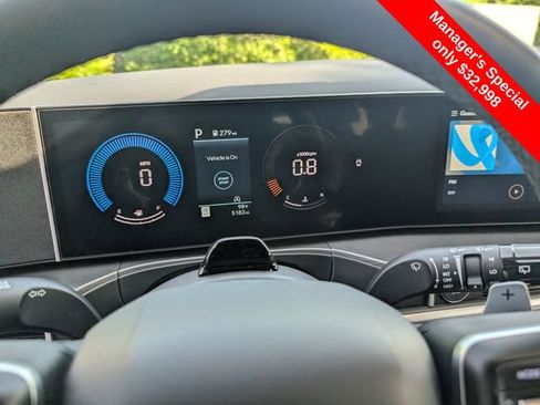 Certified 2025 Hyundai Santa Fe SEL AWD/4WD image 18