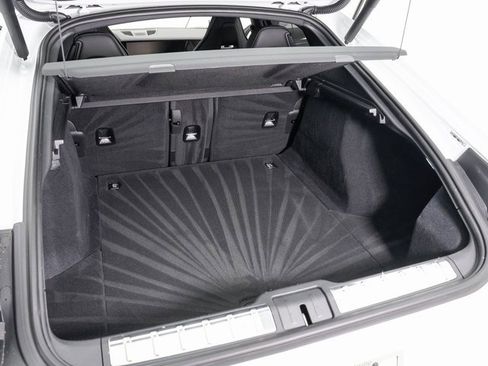 Used 2025 Porsche Panamera 4 image 25