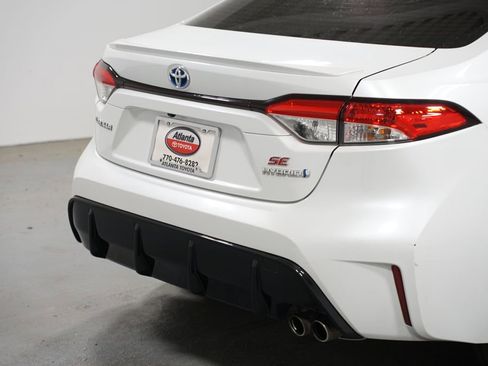 Used 2024 Toyota Corolla SE image 9