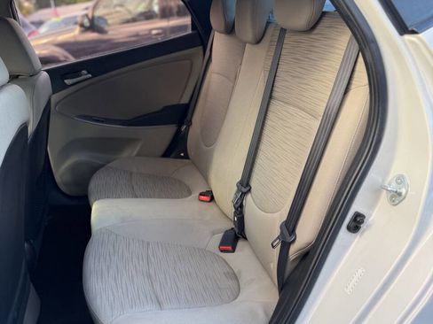 Used 2015 Hyundai Accent GLS image 15