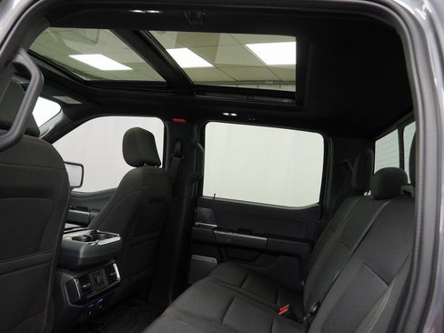 Used 2022 Ford F150 XLT w/ Equipment Group 302A High image 26