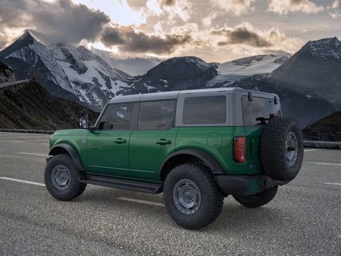 New 2025 Ford Bronco Outer Banks w/ Sasquatch Package image 4