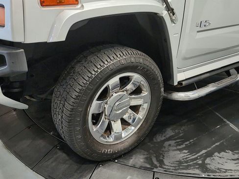 Used 2009 HUMMER H2 Luxury AWD/4WD image 19