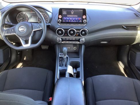 Used 2023 Nissan Sentra SV image 4