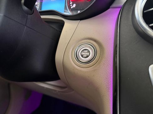 Used 2020 Mercedes-Benz GLC 300 4MATIC Coupe image 39