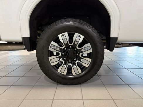 Used 2025 GMC Sierra 2500 Denali w/ Max Trailering Package AWD/4WD image 9
