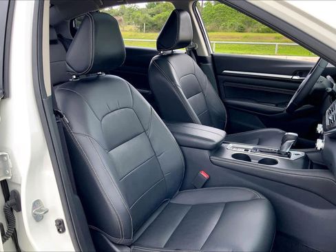Used 2019 Nissan Altima 2.5 SL FWD image 8