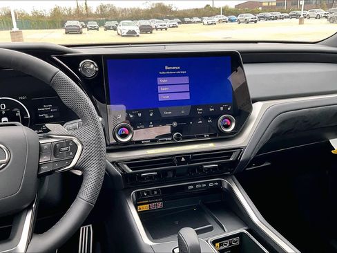 New 2026 Lexus TX 500h AWD image 9