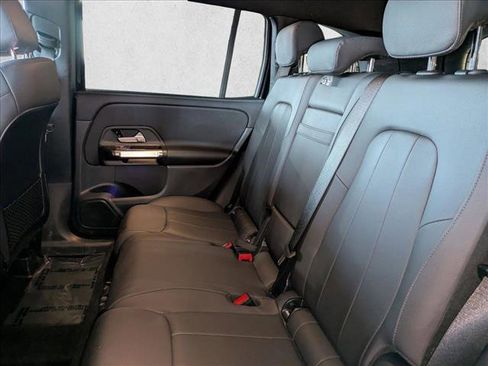 Certified 2025 Mercedes-Benz GLB 250 image 17