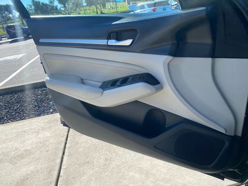 Used 2023 Nissan Altima 2.5 SV w/ SV Premium Package image 44