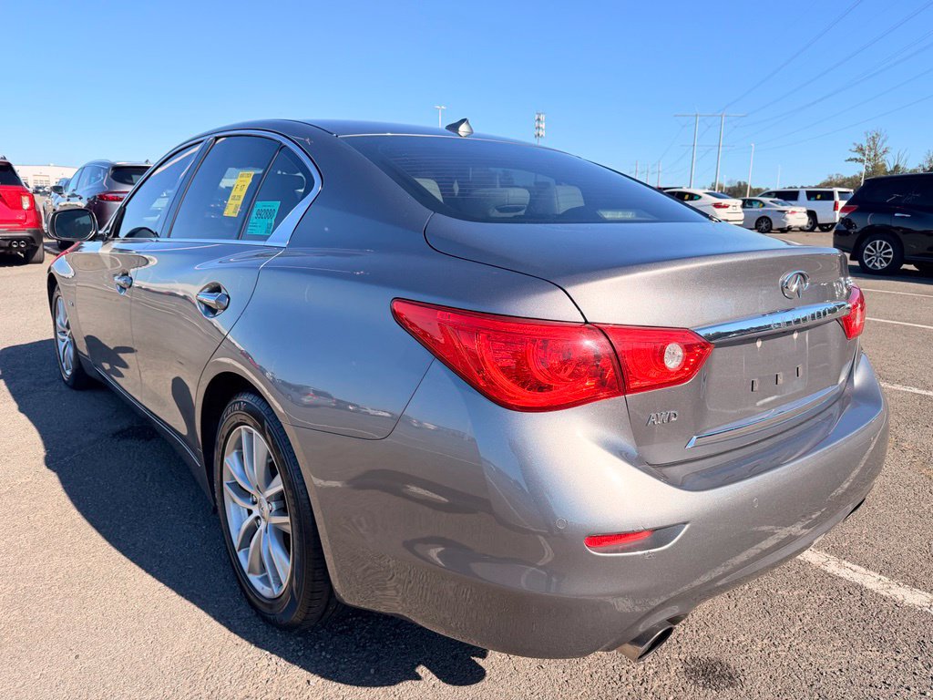 Used 2017 INFINITI Q50 3.0t Premium w/ Driver Assistance Package AWD/4WD image 3