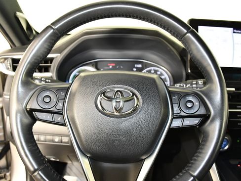 Used 2021 Toyota Venza Limited AWD/4WD image 19