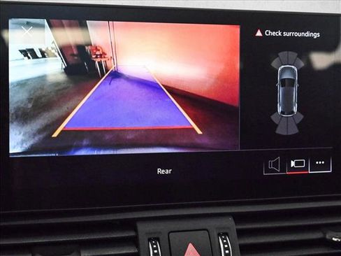 Used 2025 Audi Q5 2.0T Premium image 14