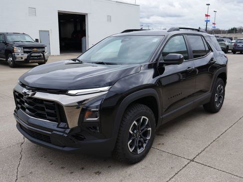 New 2026 Chevrolet Equinox ACTIV image 4