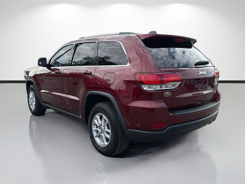 Used 2020 Jeep Grand Cherokee Laredo image 4