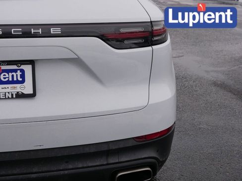 Used 2021 Porsche Cayenne Base image 6