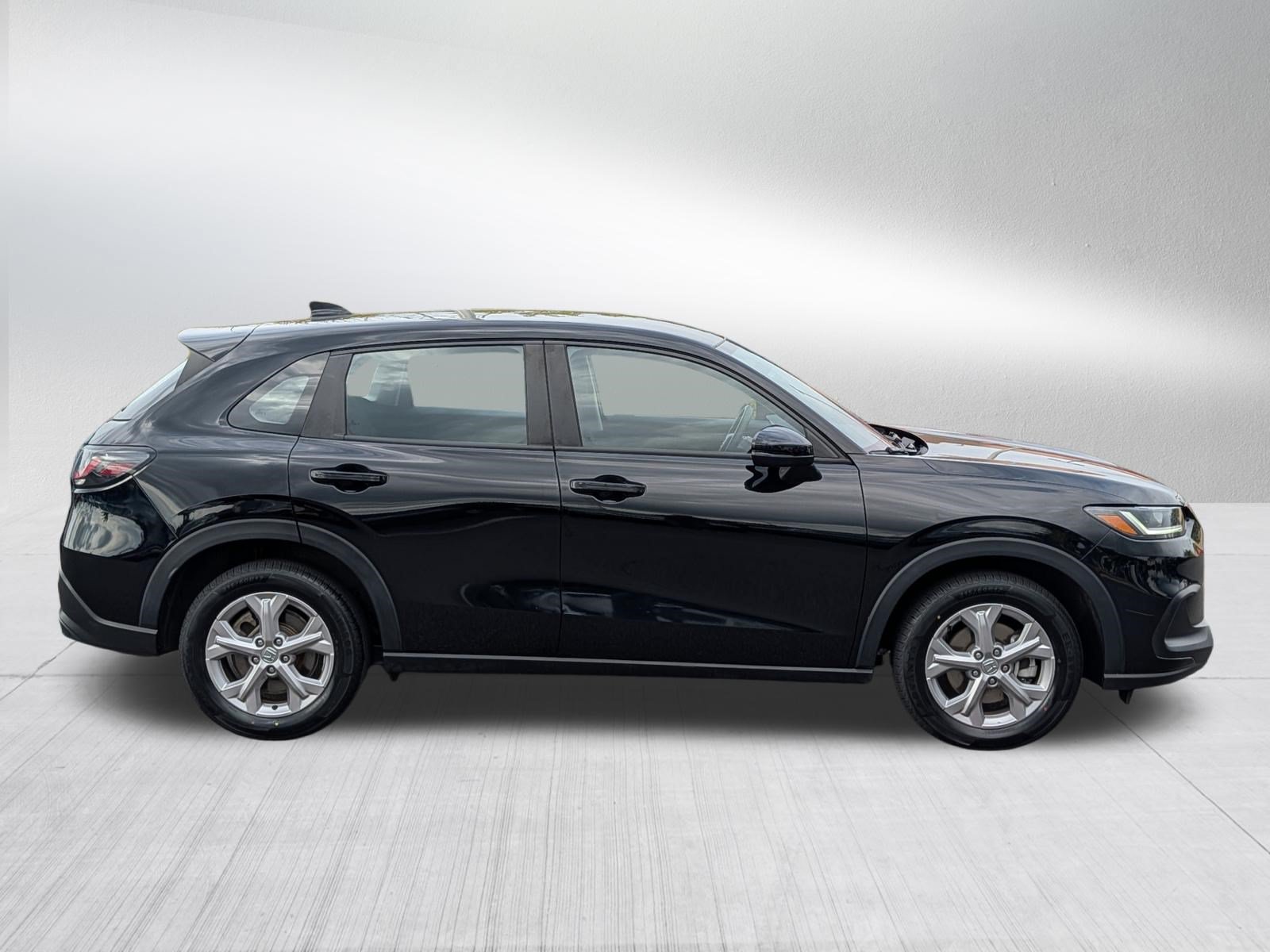 Used 2024 Honda HR-V LX image 8