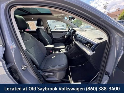 Certified 2023 Volkswagen Taos SE w/ Panoramic Sunroof Package AWD/4WD image 24