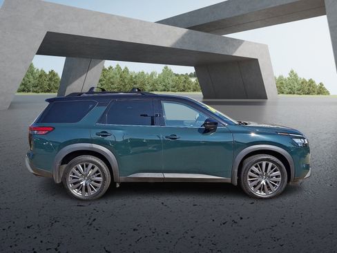 Certified 2023 Nissan Pathfinder SL w/ SL Premium Package image 7