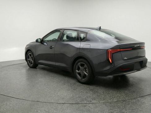Used 2025 Kia K4 LXS image 6