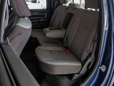 Used 2024 RAM 2500 Big Horn w/ Safety Group image 39