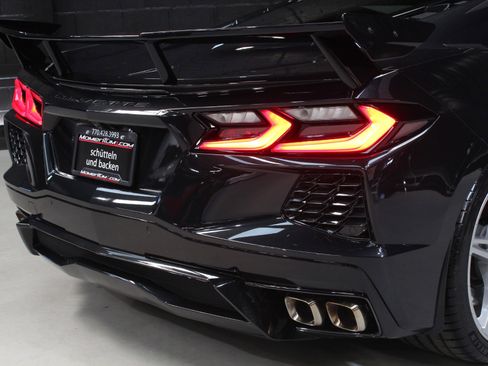 Used 2024 Chevrolet Corvette Stingray Coupe w/ Z51 Performance Package image 20