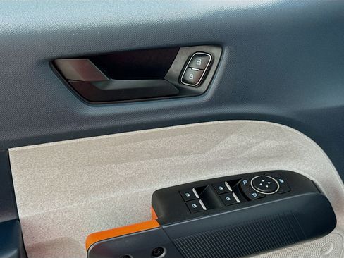 Used 2022 Ford Maverick XLT w/ Equipment Group 300A Standard image 18