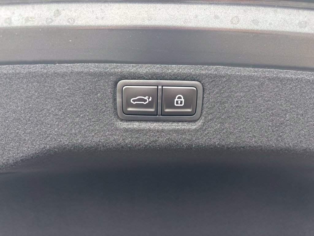 New 2026 Hyundai Sonata Limited FWD image 16