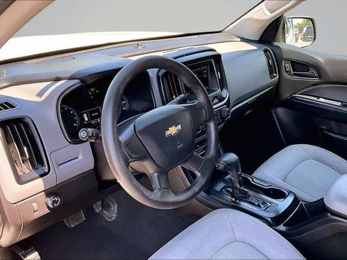 Used 2021 Chevrolet Colorado W/T RWD image 15