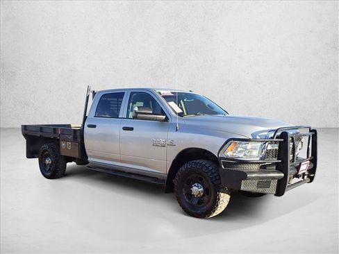 Used 2016 RAM 2500 Tradesman w/ Chrome Appearance Group image 5