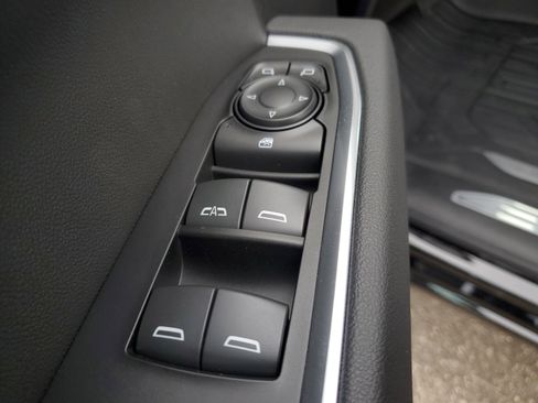 New 2025 GMC Sierra 1500 Elevation image 23