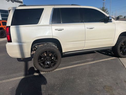 Used 2015 Chevrolet Tahoe LTZ AWD/4WD image 7