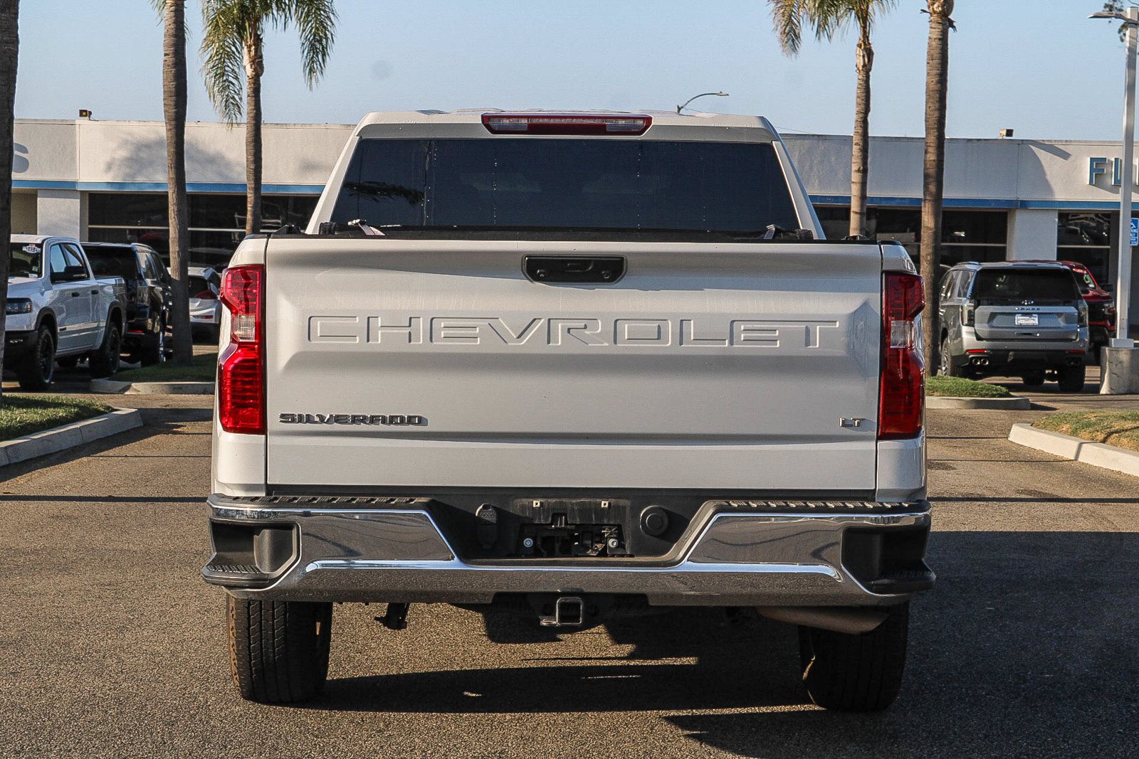 Used 2022 Chevrolet Silverado 1500 LT AWD/4WD image 5