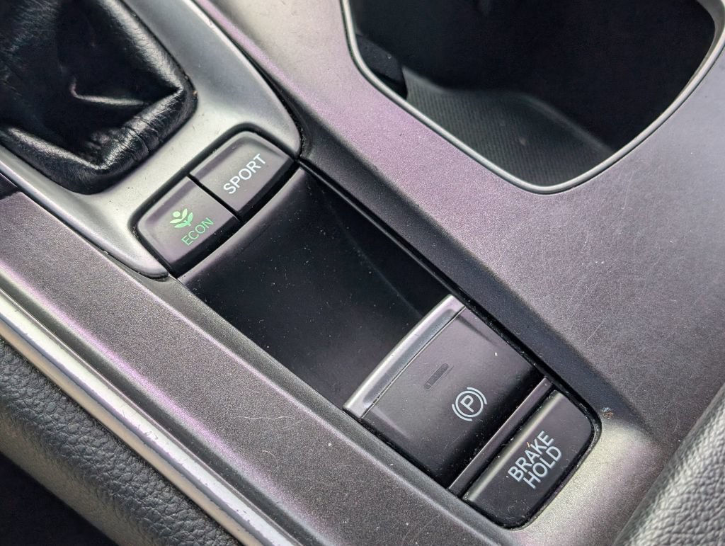 Used 2019 Honda Accord Sport image 22