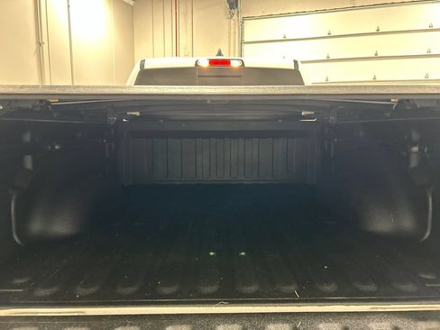 Used 2025 RAM 1500 Big Horn AWD/4WD image 34