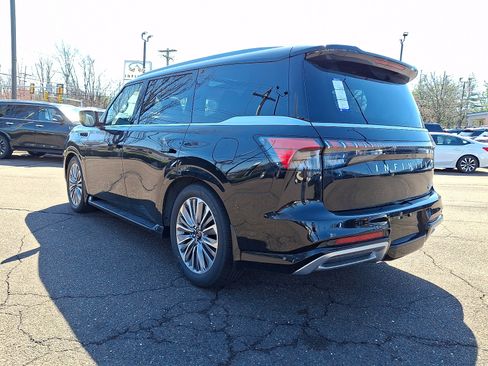 New 2026 INFINITI QX80 Luxe w/ Cargo Package image 3