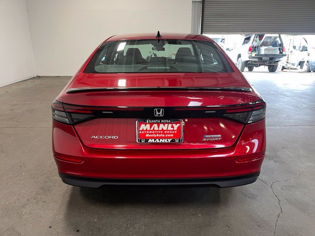 Used 2023 Honda Accord Sport image 4