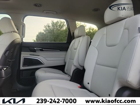 Certified 2025 Kia Telluride S FWD image 15