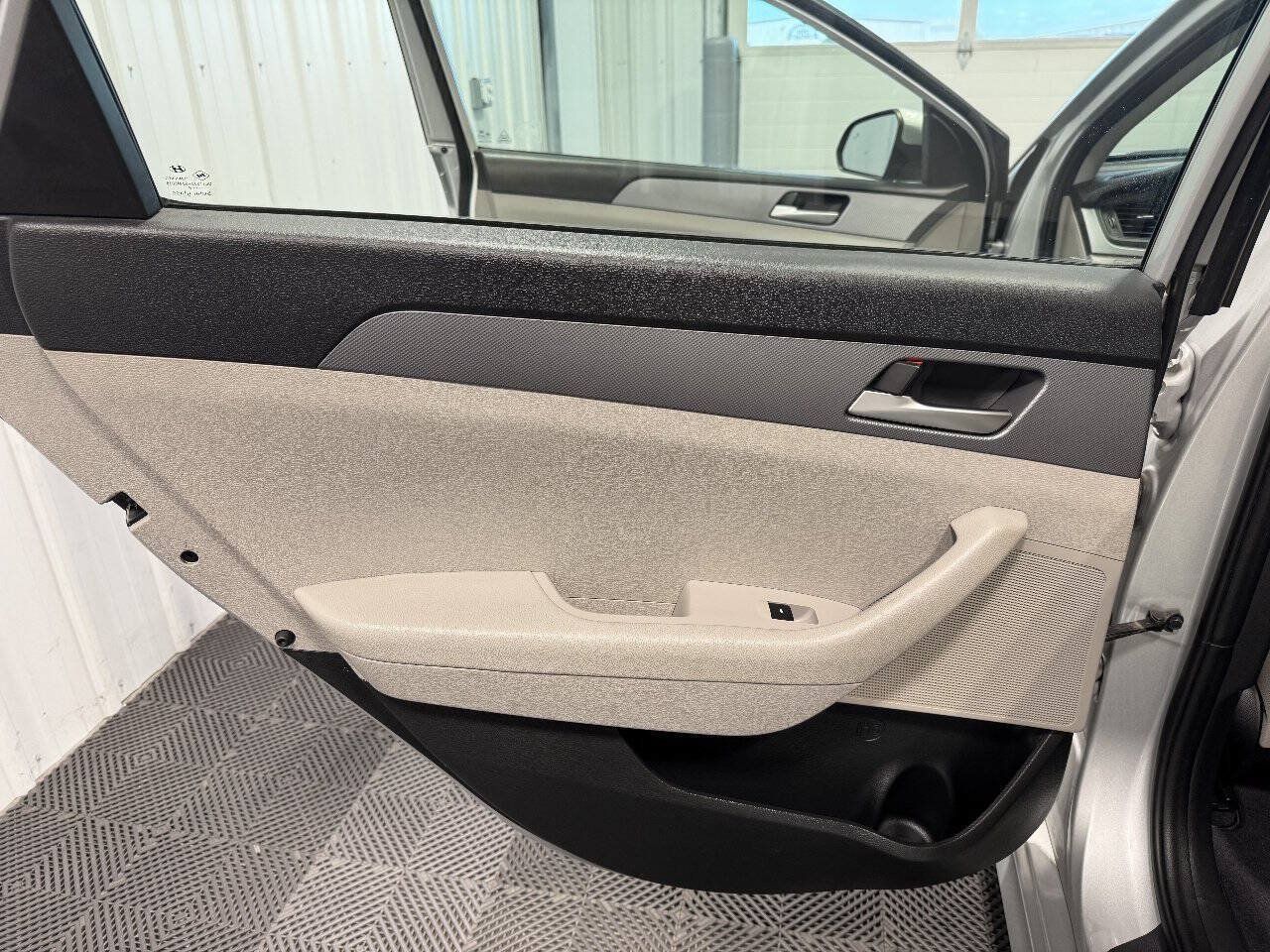 Used 2018 Hyundai Sonata ECO FWD image 11