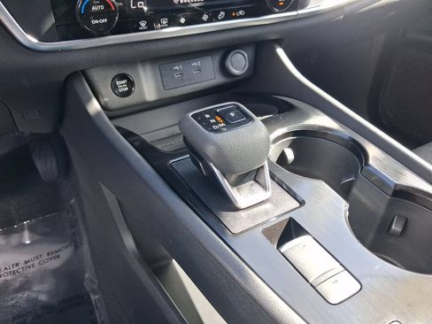 Used 2026 Nissan Rogue SV FWD image 28