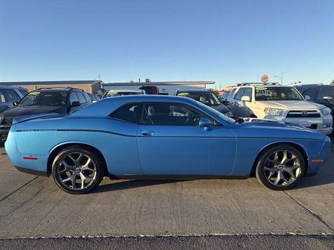 Used 2015 Dodge Challenger SXT Plus image 8