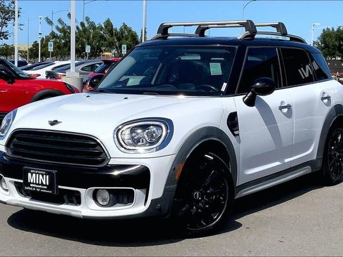 Used 2019 MINI Cooper Countryman w/ Driver Assistance Package image 2