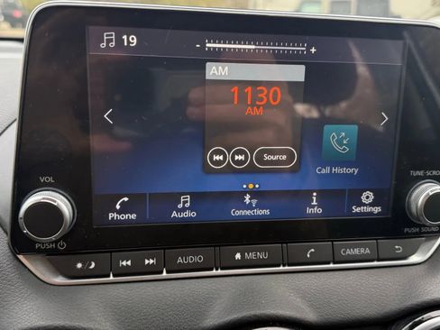 Used 2021 Nissan Sentra SV image 16